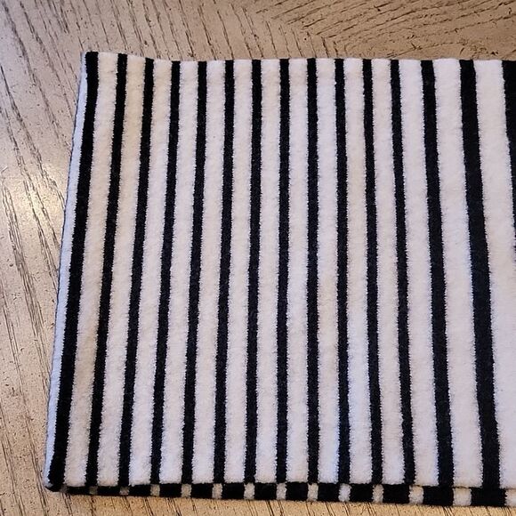 Cute scarf cream and black - Picture 5 of 9